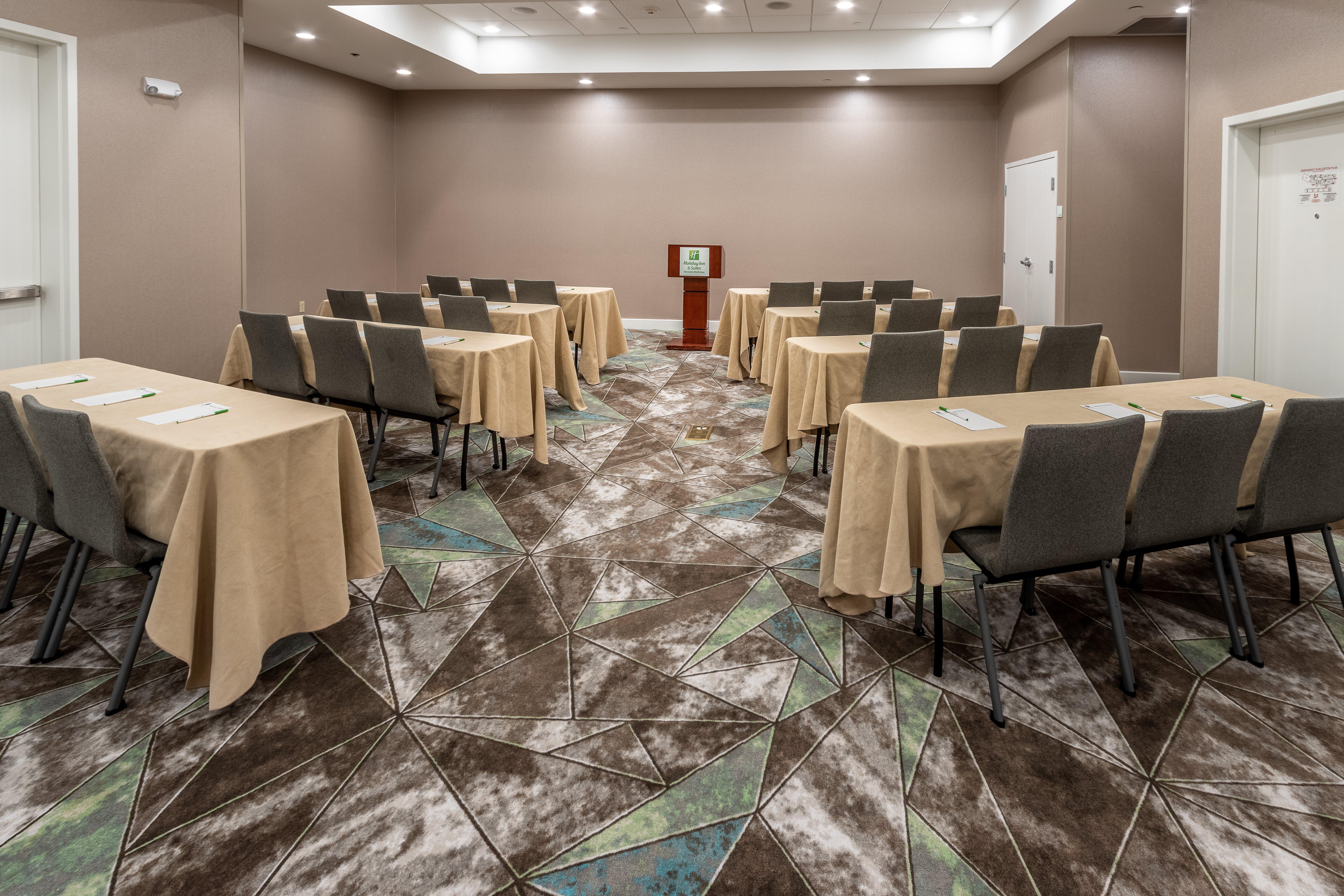 Holiday Inn Hotel & Suites Memphis-Wolfchase Galleria By Ihg Exterior photo