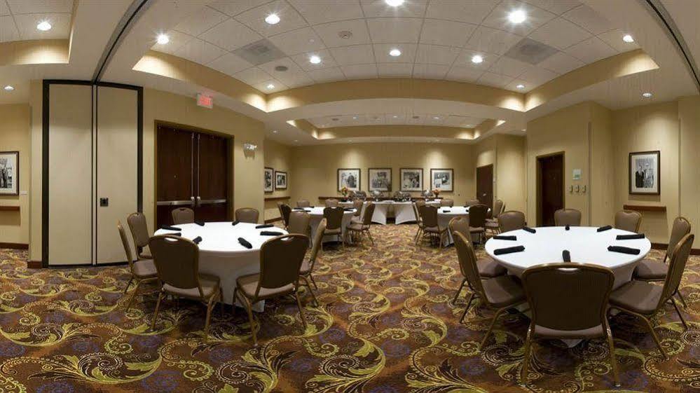 Holiday Inn Hotel & Suites Memphis-Wolfchase Galleria By Ihg Exterior photo